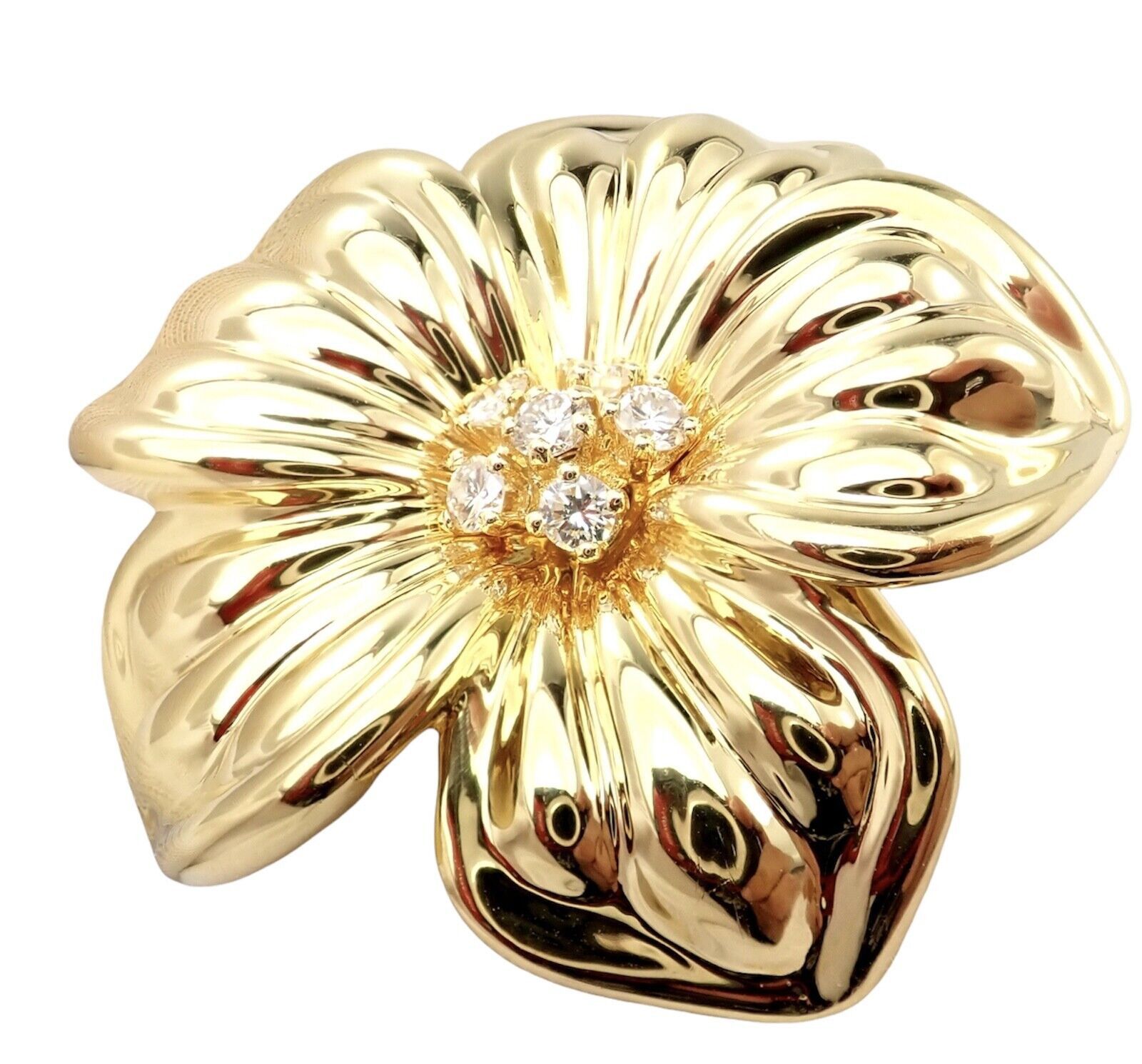 Van Cleef & Arpels Diamond 18k Yellow Gold Magnolia Flower Pin Brooch Size ONE SIZE - 9 Thumbnail