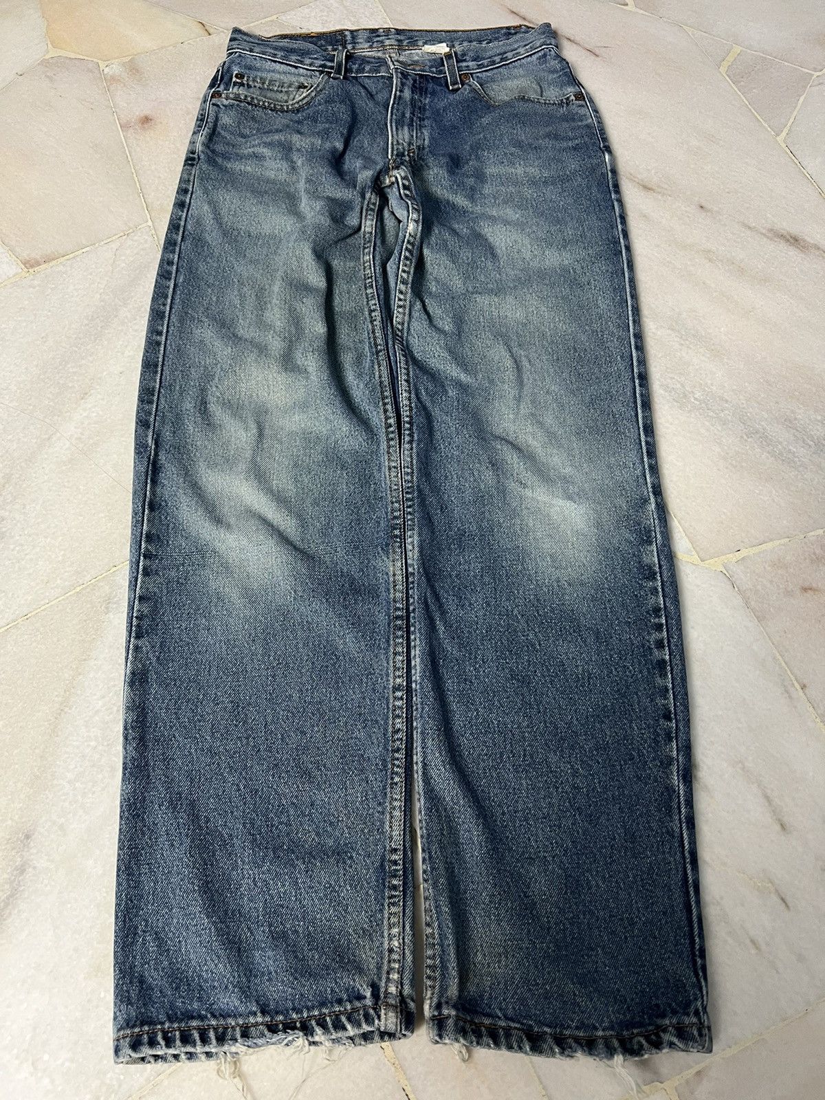 Levi's VINTAGE 90’S LEVIS 550 DISTRESSED JEANS RARE Size US 29 - 1 Thumbnail