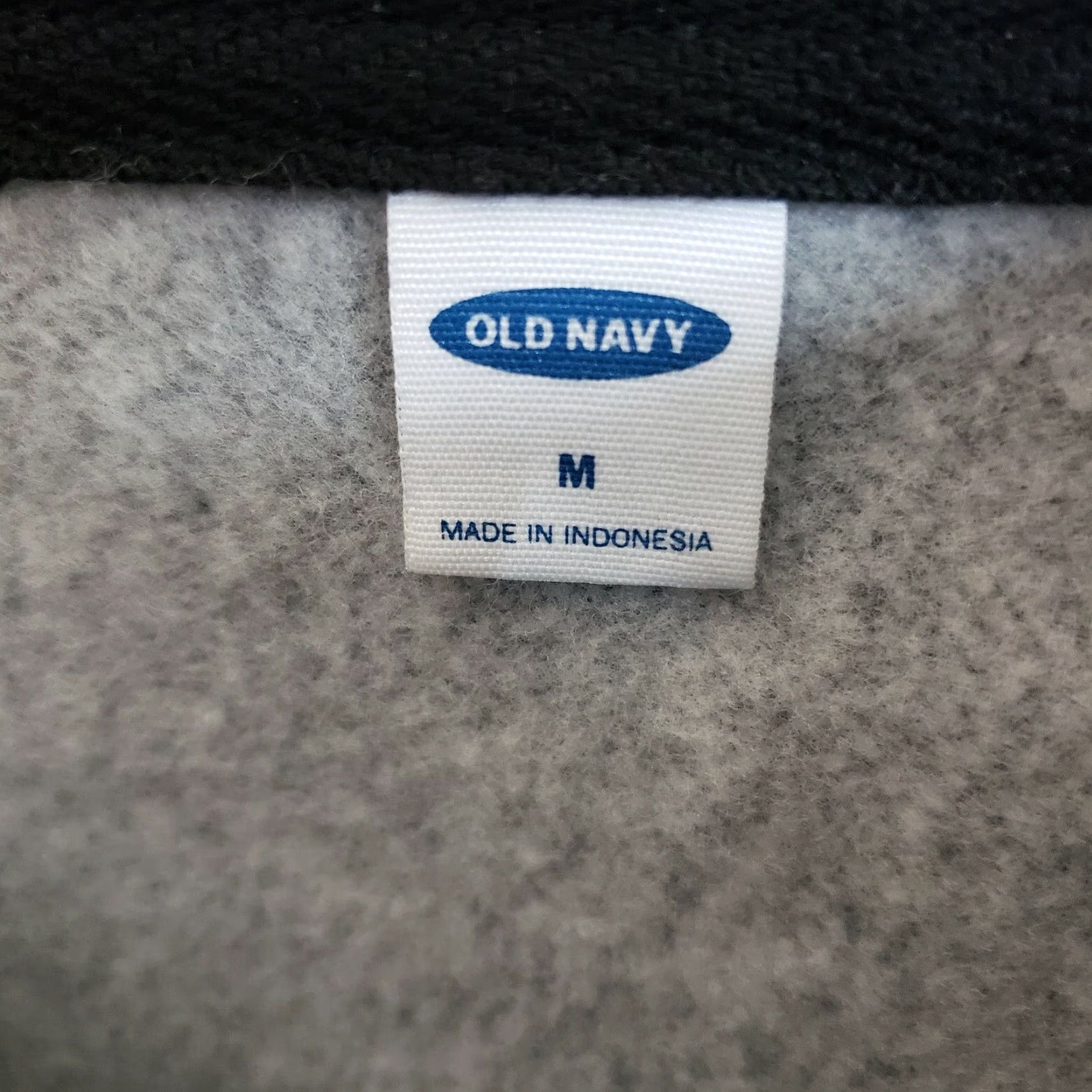 Old Navy Old Navy Womens Pullover Sweatshirt Medium Black Silver Sparkly Pullover Sweatshirt Womens Medium Black Silver Sparkly Size M / US 6-8 / IT 42-44 - 5 Thumbnail