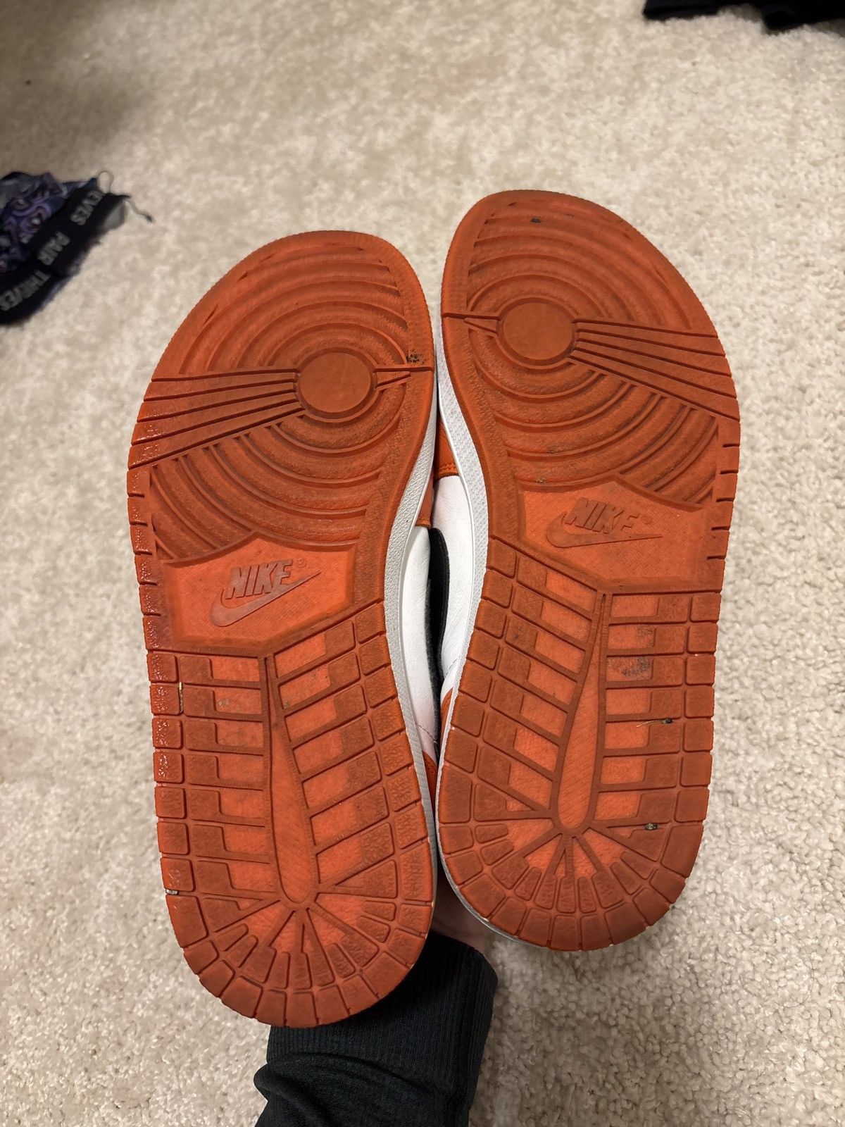 Jordan Brand × Nike Jordan 1 low og starfish Size US 11 / EU 44 - 5 Thumbnail