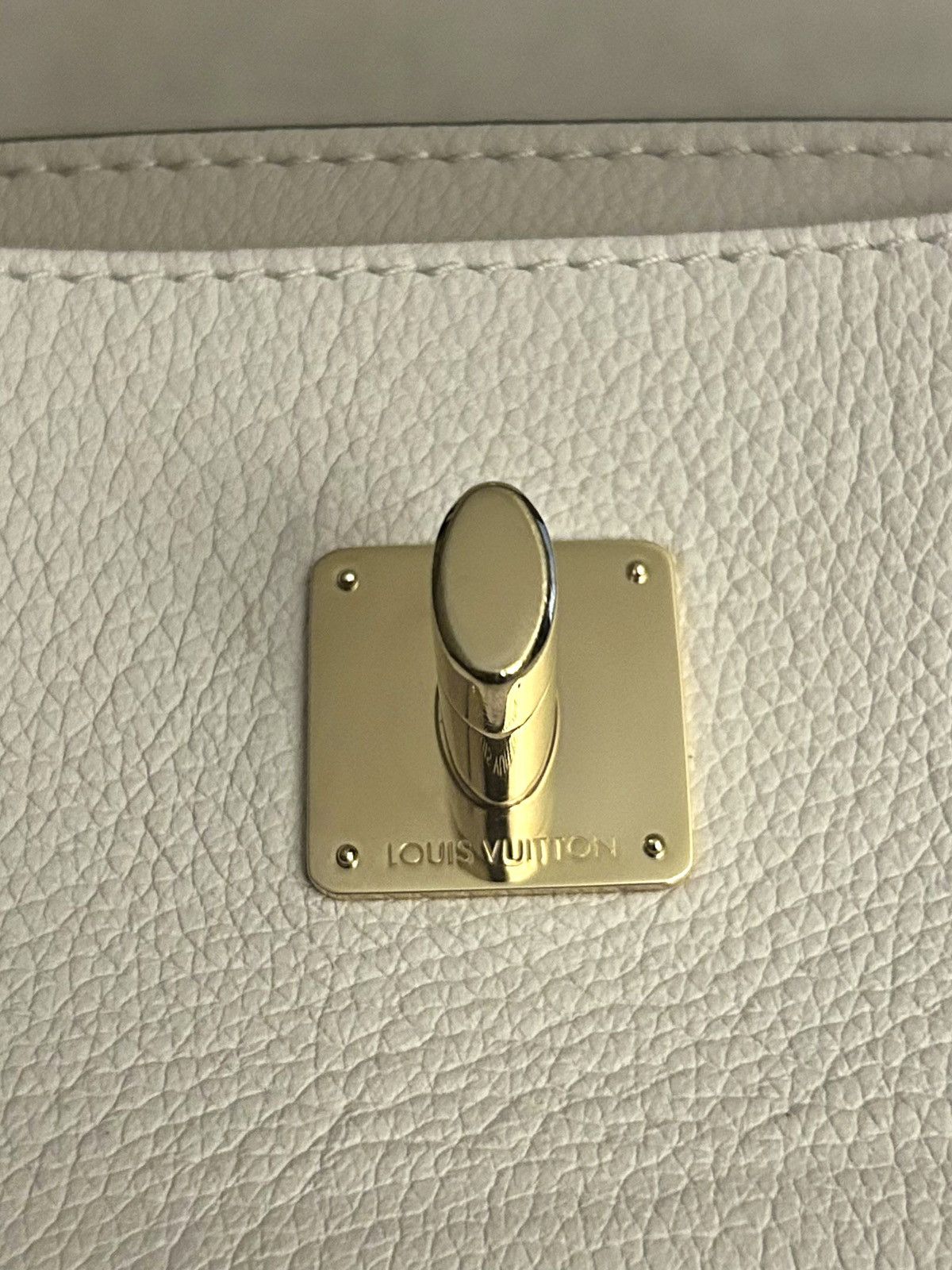 Louis Vuitton Lockme Tender leather handbag Size ONE SIZE - 8 Thumbnail