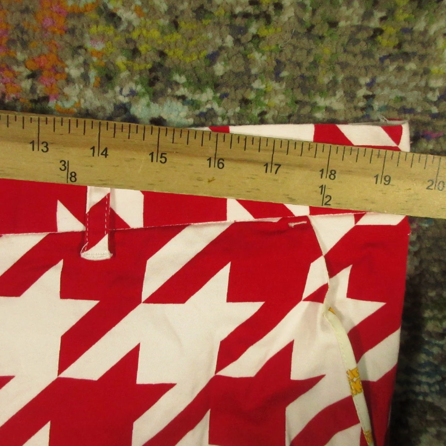 Gloverall Loudmouth Golf Shorts Men’s 40 Red White Geometric All Over Print Stretch Cotton Twill Size US 40 / EU 56 - 3 Thumbnail
