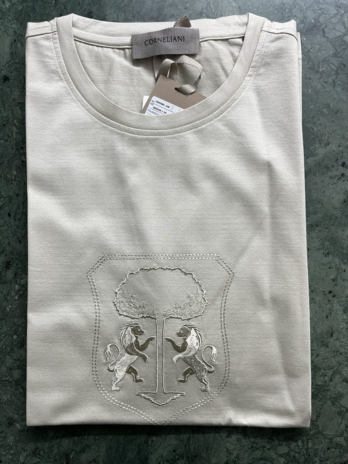 Corneliani Corneliani embroidered logo tshirt Size US M / EU 48-50 / 2 - 7 Thumbnail