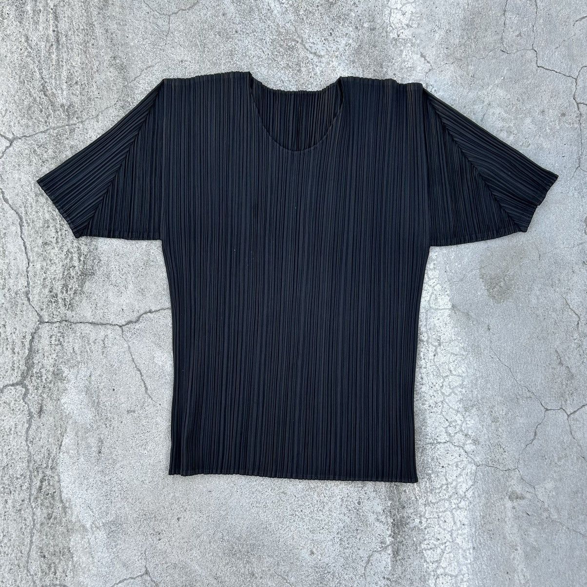 image of Issey Miyake Pleats Please Issey Miyake Please Pleats Blouse in Black, Women's (Size Small)