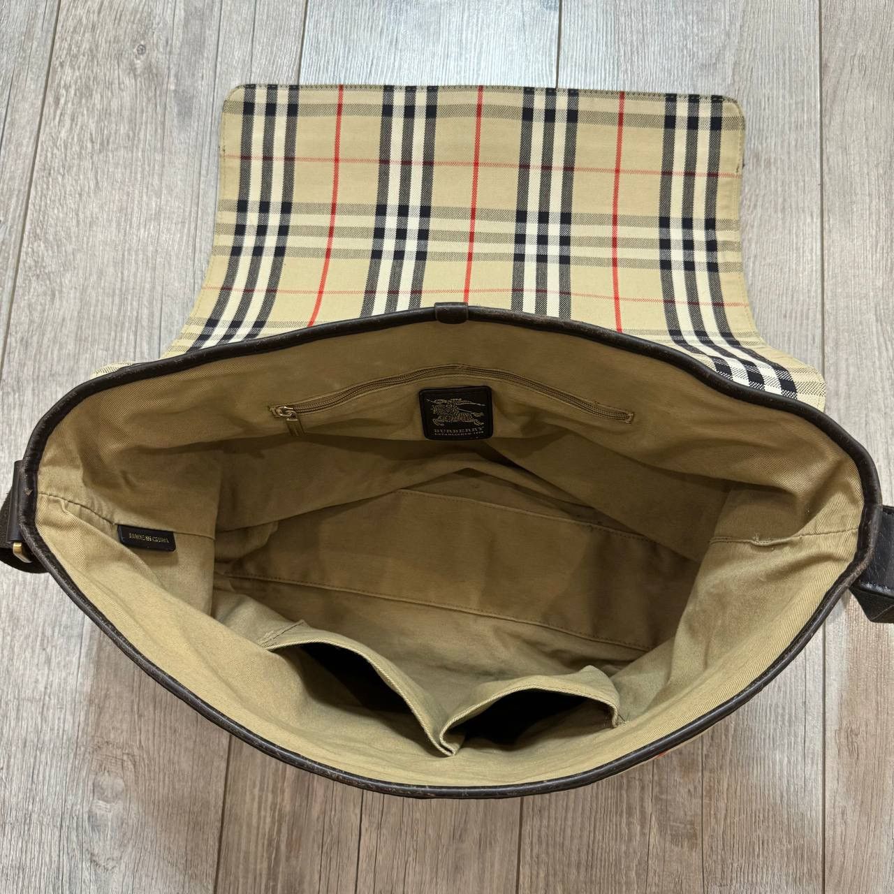 Burberry × Vintage Vintage Burberry Nova Check Cross Body Bag Size ONE SIZE - 7 Thumbnail