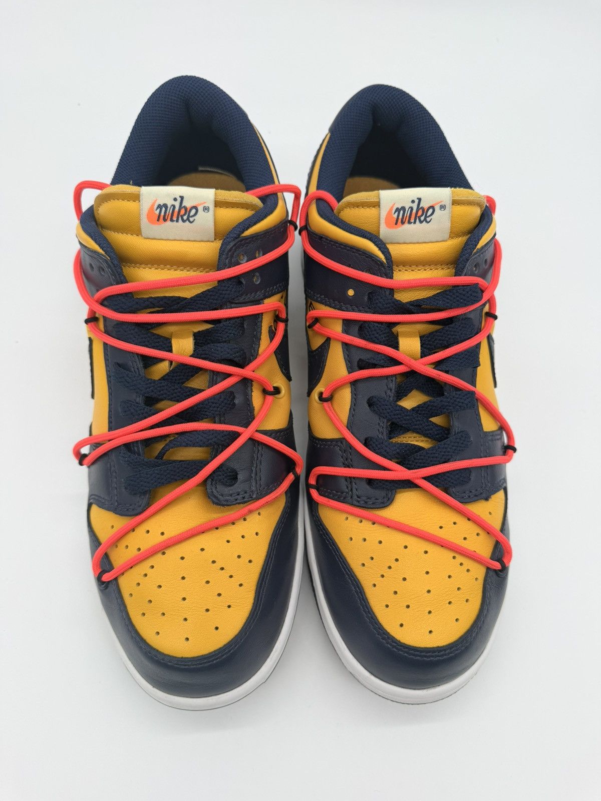 Nike × Off-White Nike Dunk Low Off-White University Gold EU 44,5 Size US 10.5 / EU 43-44 - 3 Thumbnail