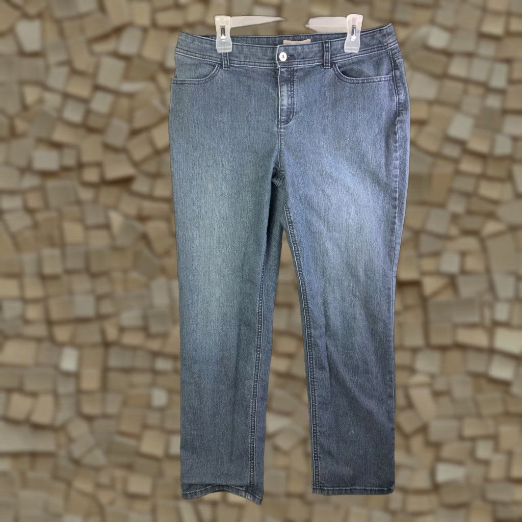 Vintage Chico's Womens Jeans Blue Denim Straight Leg Mid Rise 1.5 Short Regular Inseam 28" Cotton Denim Comfort Vintage? No - Pre-owned Size 26" / US 2 / IT 38 - 1 Thumbnail