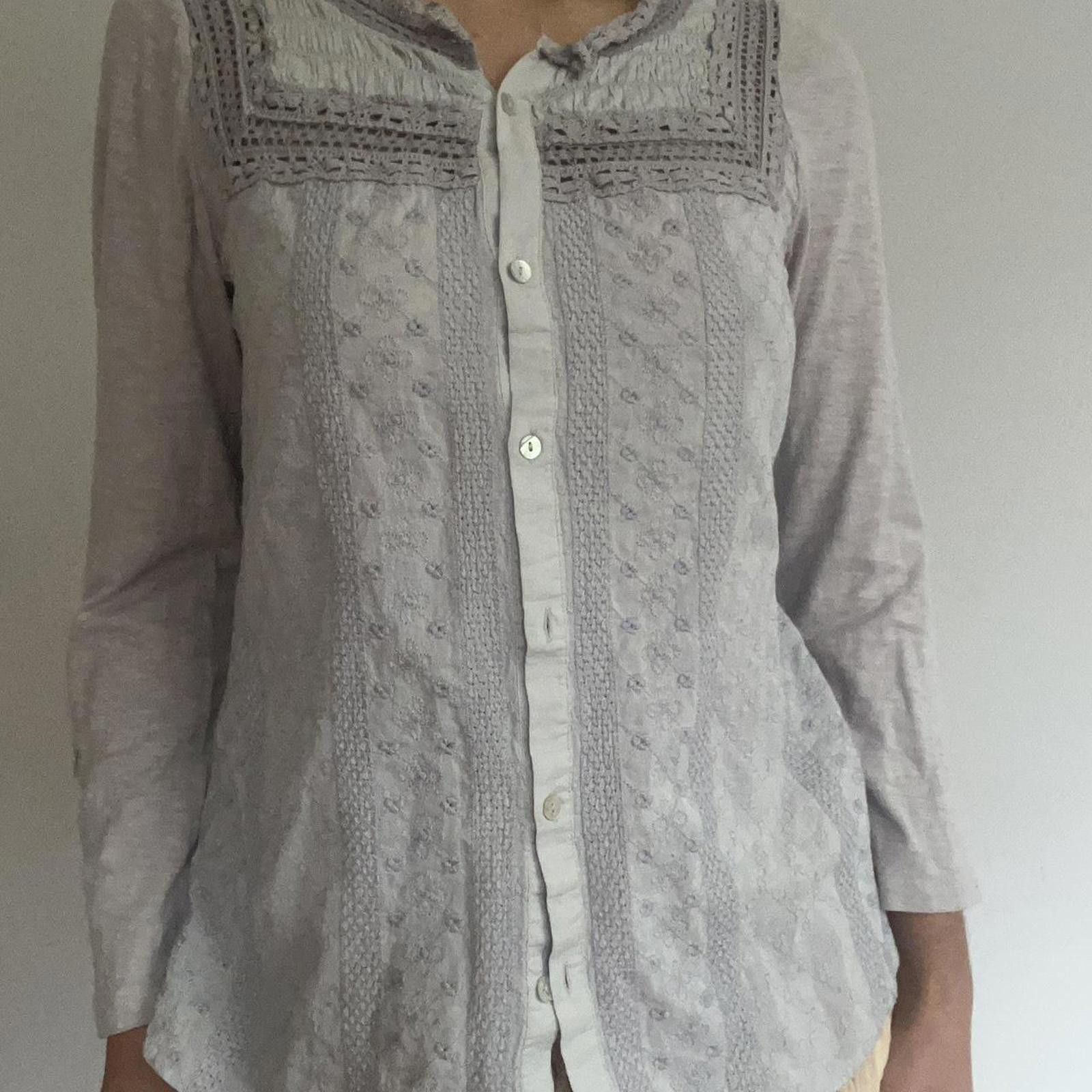 Other Grey and white cotton blouse with embroidery and buttons Size M / US 6-8 / IT 42-44 - 1 Thumbnail