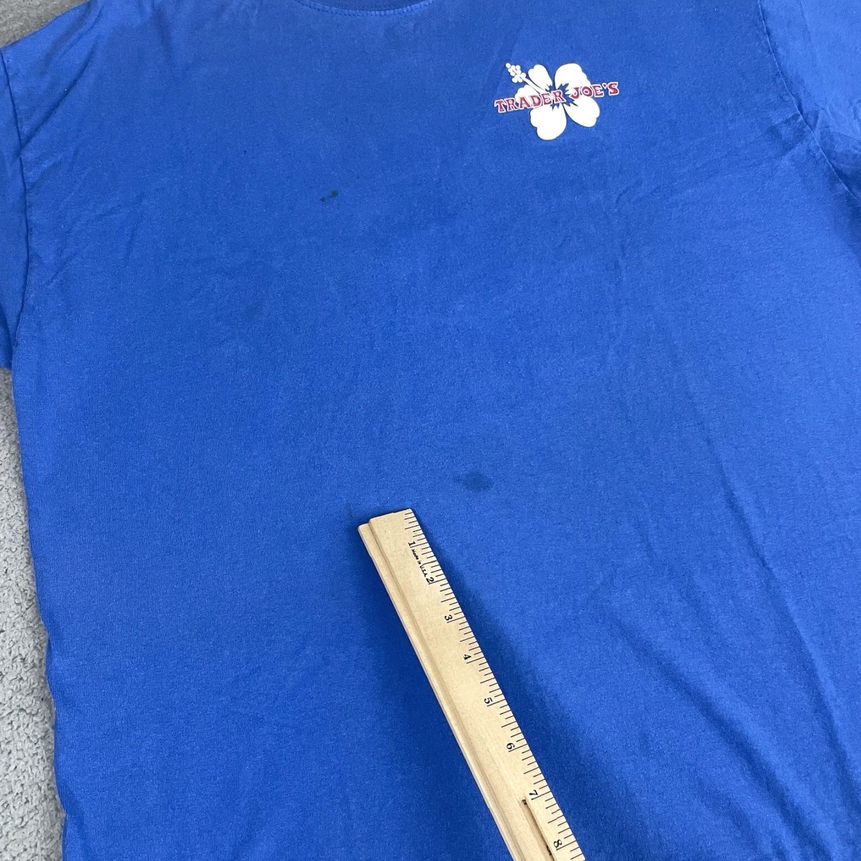 Gildan VINTAGE Trader Joe’s Shirt XL Blue Gildan Unisex Adults T-Shirt Short Sleeve Crew Neck Logo Distressed USA 2010-2019 Size US XL / EU 56 / 4 - 6 Thumbnail