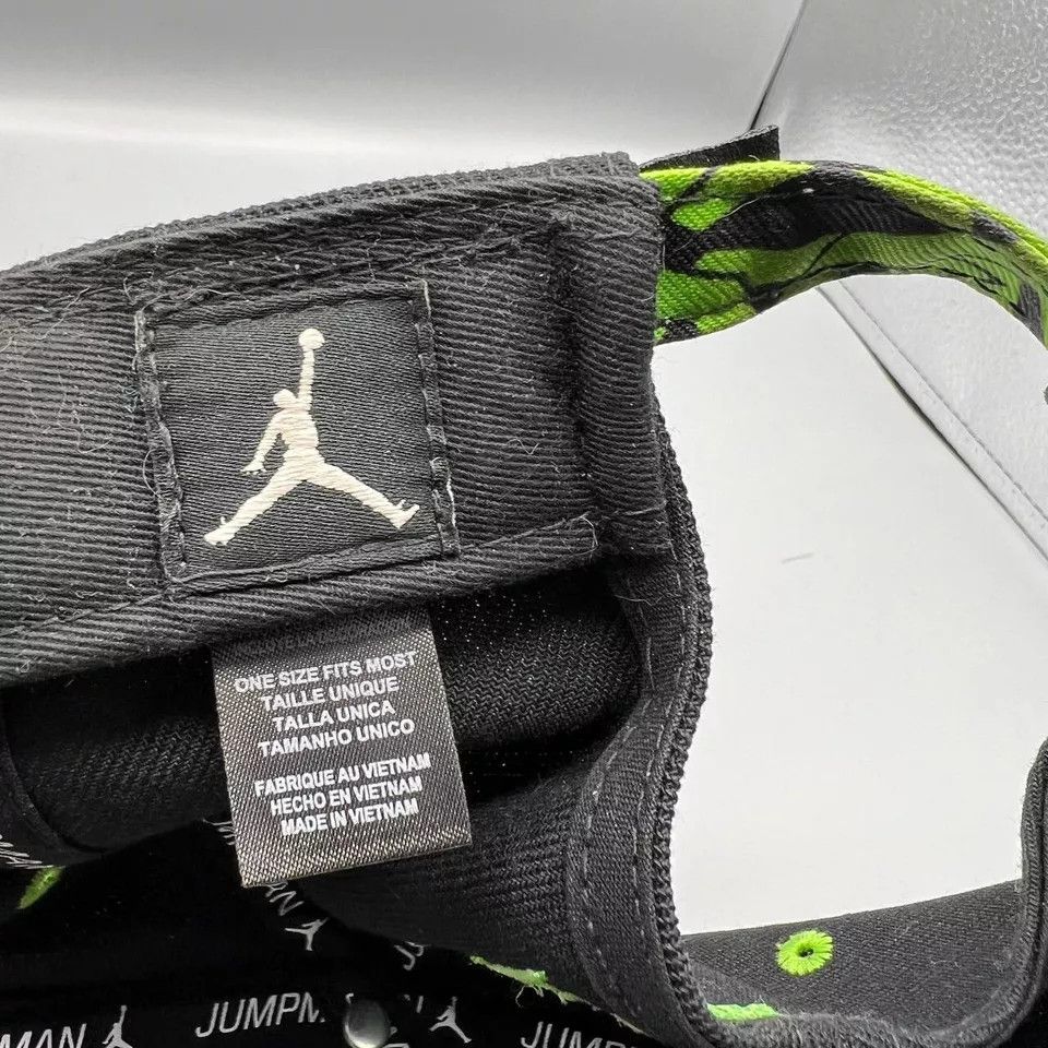 Jordan Brand Air Jordan Hat Men Mad as a Mars Hare Jumpman Strap Back Cap Size ONE SIZE - 6 Thumbnail