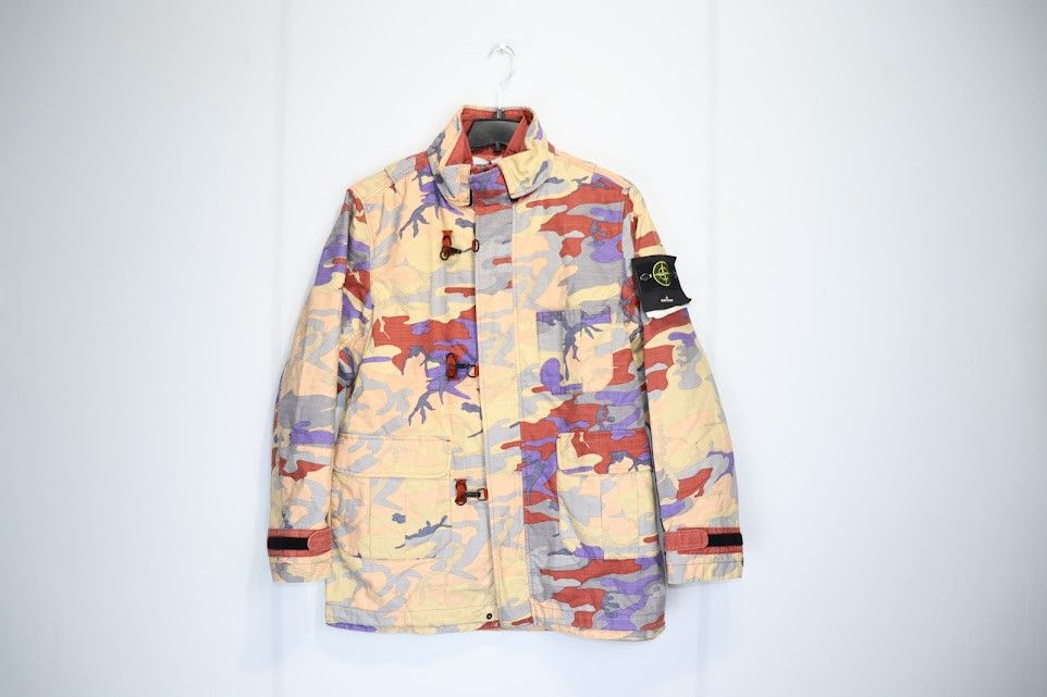 Stone Island o1rshd1 Camouflage Down Jacket in Multicolor Size US L / EU 52-54 / 3 - 1 Thumbnail