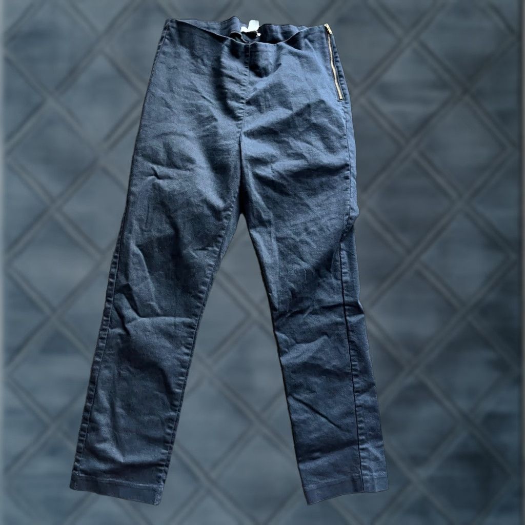 H&M VINTAGE N/A? Wait: It's not vintage. So: H&M Dress Pants Women 14 Gray Business Casual Pull On Ankle Zip Side 14 Regular Gray Dress Pants Womens Size 36" / US 14 / IT 50 - 1 Thumbnail