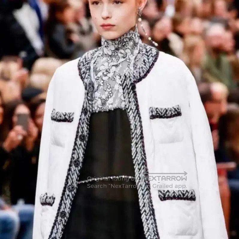 Chanel Chanel White Quilted Nylon Women's Jacket . Size M / US 6-8 / IT 42-44 - 8 Thumbnail