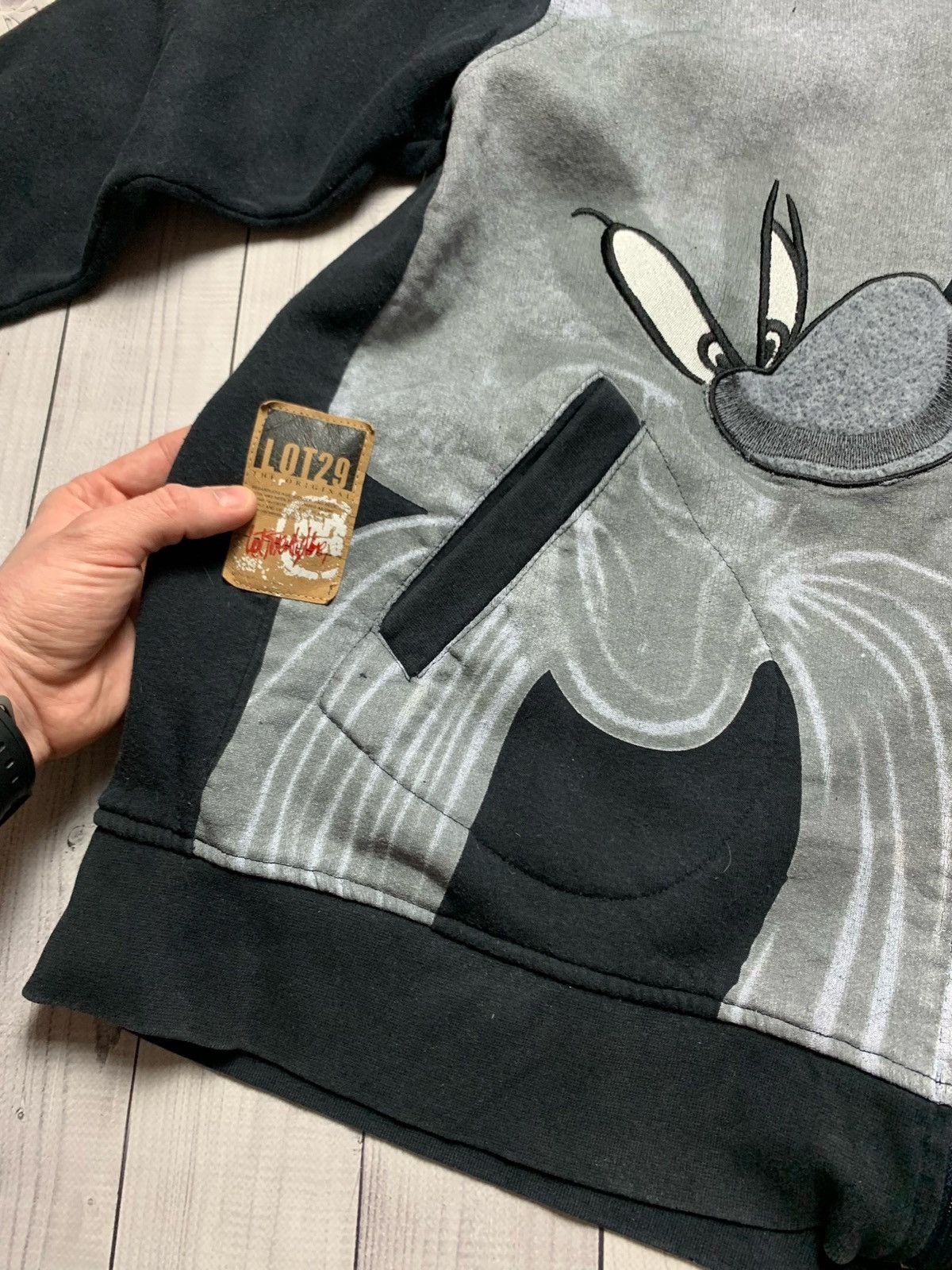 Japanese Brand × Vintage Lot 29 vintage zip up hoodie bunny tunes Size S Size US S / EU 44-46 / 1 - 3 Thumbnail