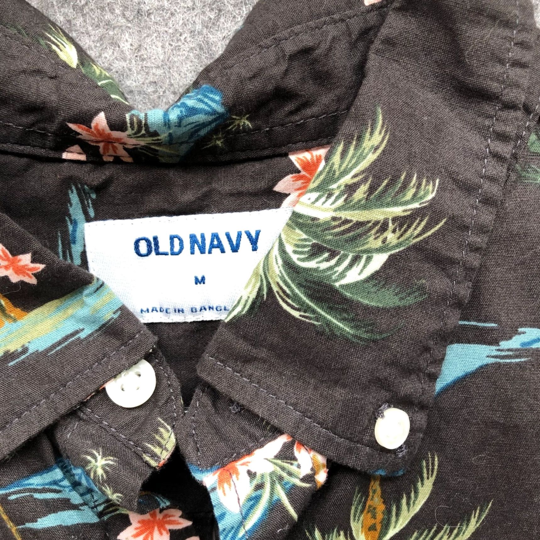 Old Navy Old Navy Hawaiian Shirt Mens M Black Palm Tree Print Floral Button-Up Short Sleeve Cotton Spandex Casual Travel Size US M / EU 48-50 / 2 - 5 Thumbnail