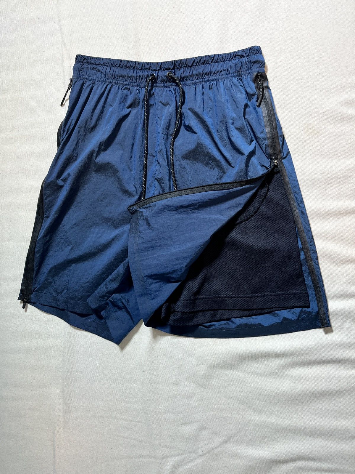 Nike Iridescent Blue with side zip open (Size Medium) Size US 33 - 2 Thumbnail
