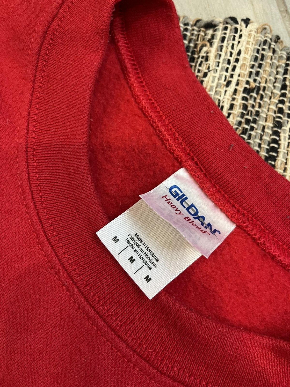 Gildan × Vintage Vintage Gilden Blank Sweatshirt red fleece loose fit Size US M / EU 48-50 / 2 - 17 Thumbnail
