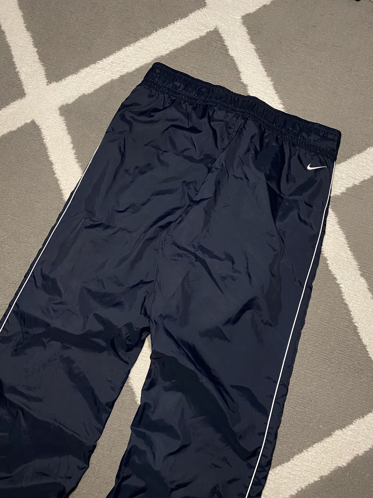 Nike Vintage 00’s Nike Swoosh women’s flared track pants Size 27" / US 4 / IT 40 - 13 Thumbnail