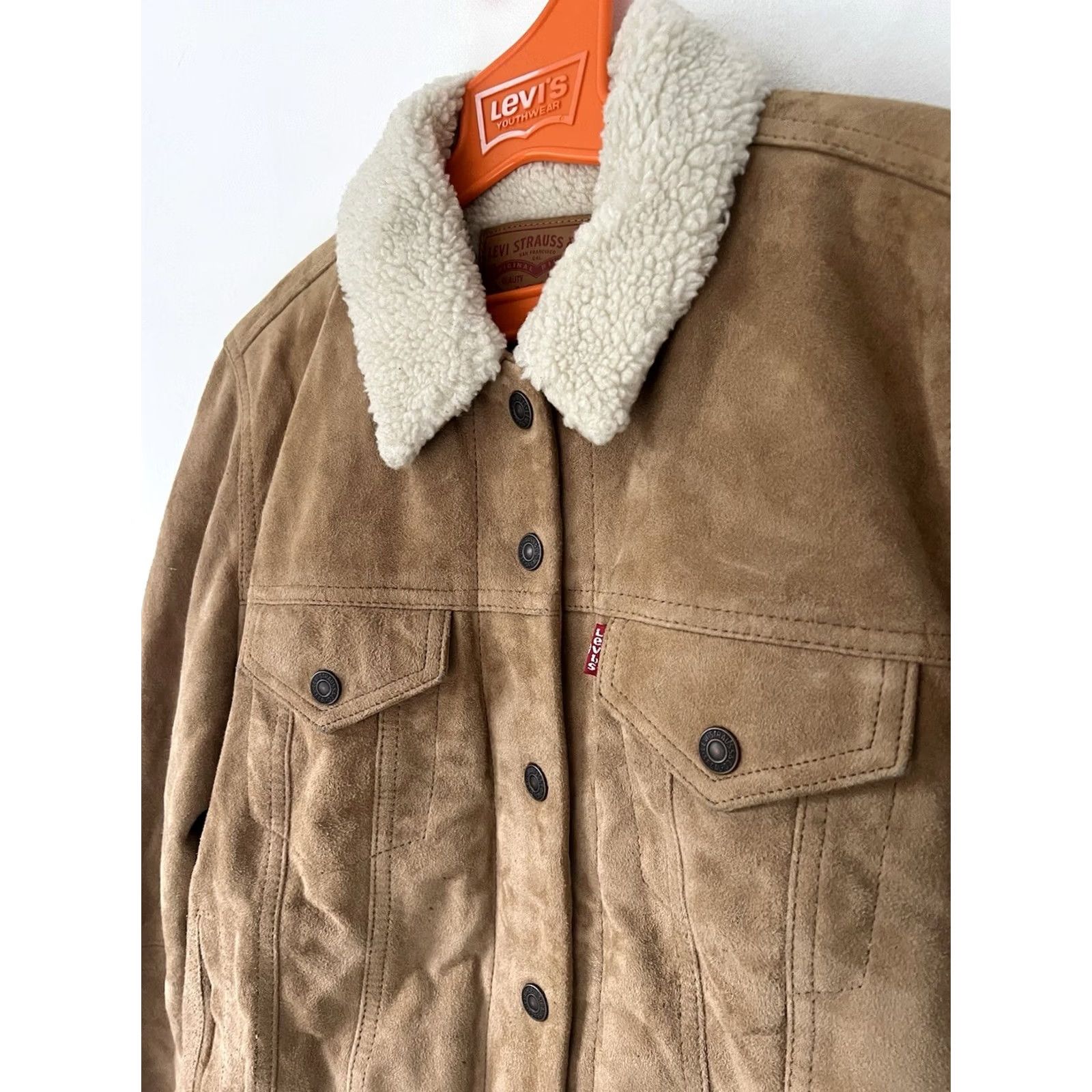 Levi's VINTAGE Levi's Suede Trucker Jacket M Sherpa Fleece Special Ltd Edition Leather LNWOT Beige Women Regular Jacket Mens Womens Size M / US 6-8 / IT 42-44 - 4 Thumbnail