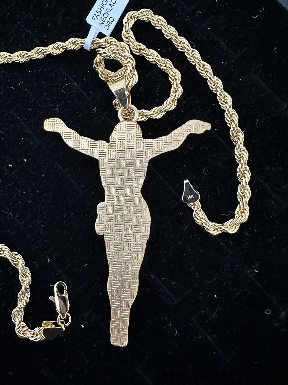 Other New gold plated jesus pendant and chain Size ONE SIZE - 6 Thumbnail