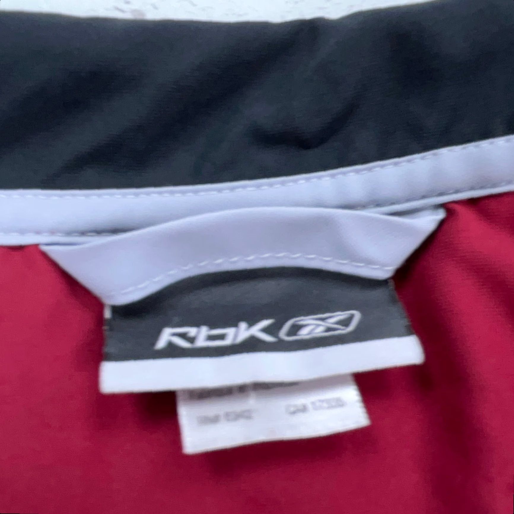Reebok VINTAGE Reebok Jacket Men XL Red Black Windbreaker Track Suit Warm Up Track Y2K Size 46R - 4 Thumbnail