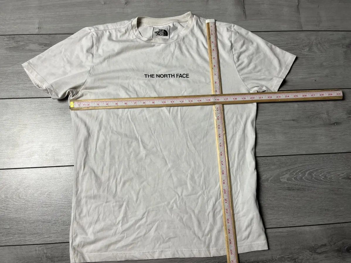 The North Face The north face Tshirt box logo size Medium Size US M / EU 48-50 / 2 - 7 Thumbnail