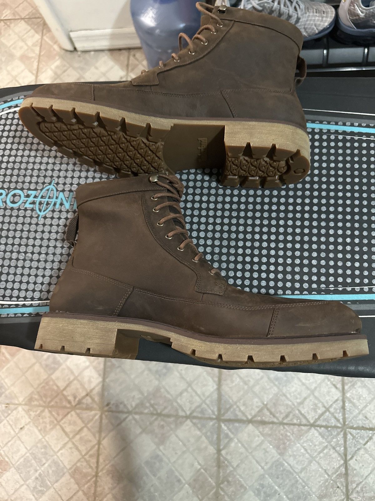 Clarks Timberland Elmhurst waterproof boots Size US 11 / EU 44 - 2 Thumbnail