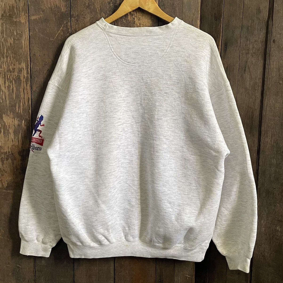 Marlboro Vintage Marlboro Big Logo Crewneck Sweatshirt Size US L / EU 52-54 / 3 - 2 Thumbnail
