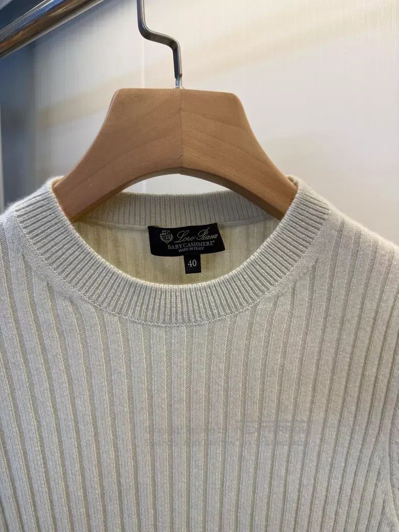 Loro Piana Loro Piana 100% Baby Cashmere Knit Top Size XS / US 0-2 / IT 36-38 - 2 Thumbnail