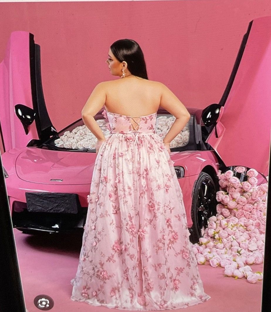 Other Pink floral strapless gown w/attached flowers. Lace-up back Size XL / US 12-14 / IT 48-50 - 3 Thumbnail