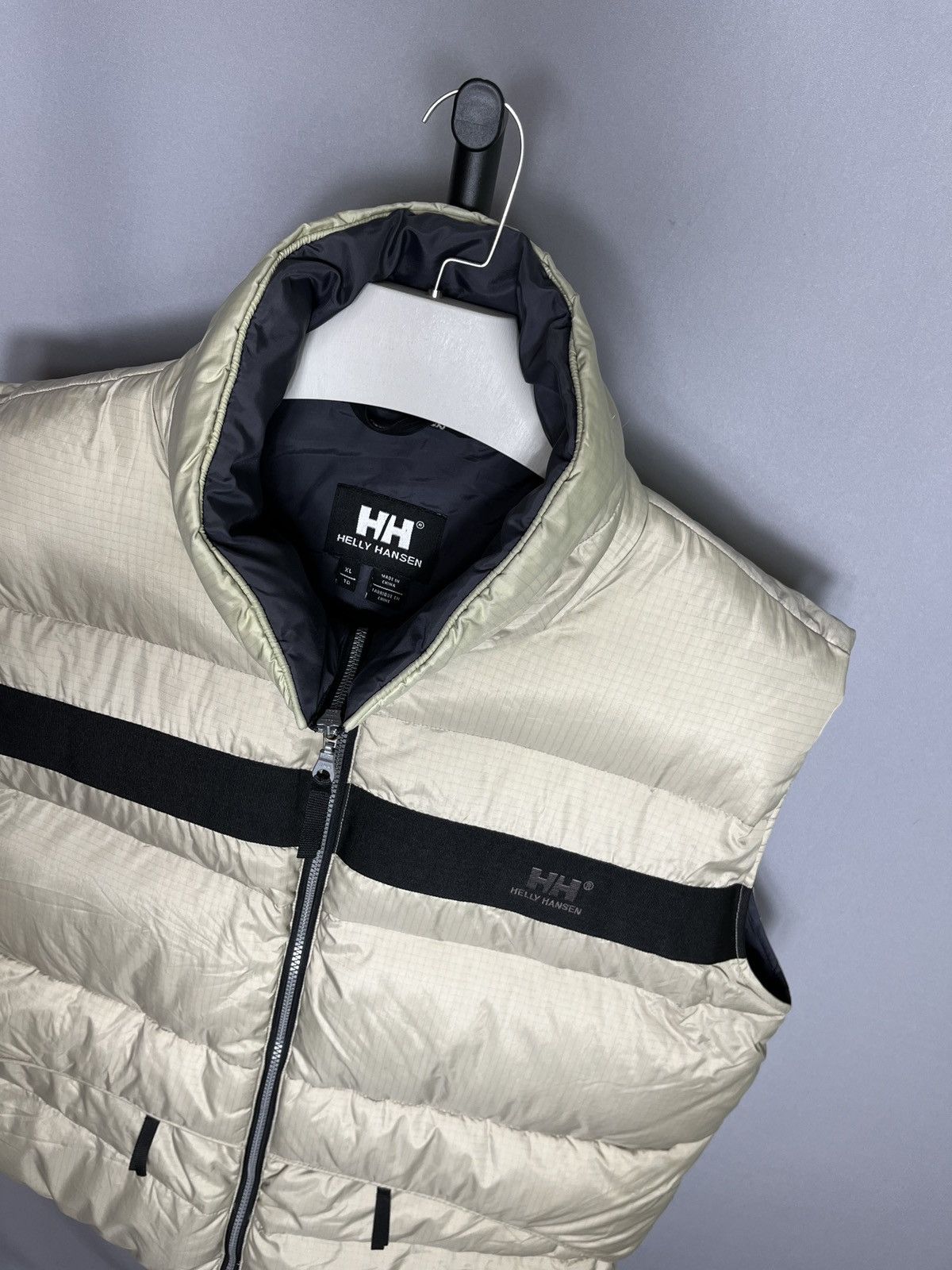 Helly Hansen Helly Hansen mens vest jacket gilet duck down puffer big log Size US XL / EU 56 / 4 - 3 Thumbnail
