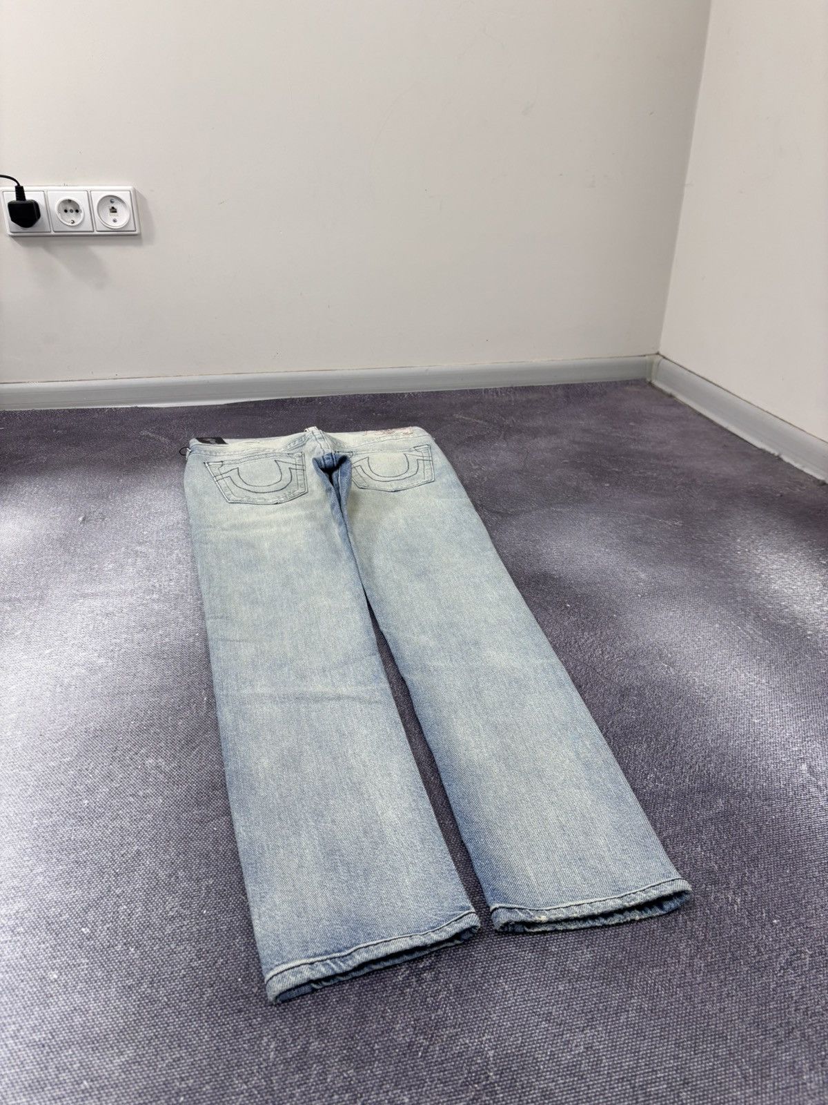 True Religion True Religion NWT Men’s Tony Skinny Light Blue Denim Jeans Size US 32 / EU 48 - 15 Thumbnail