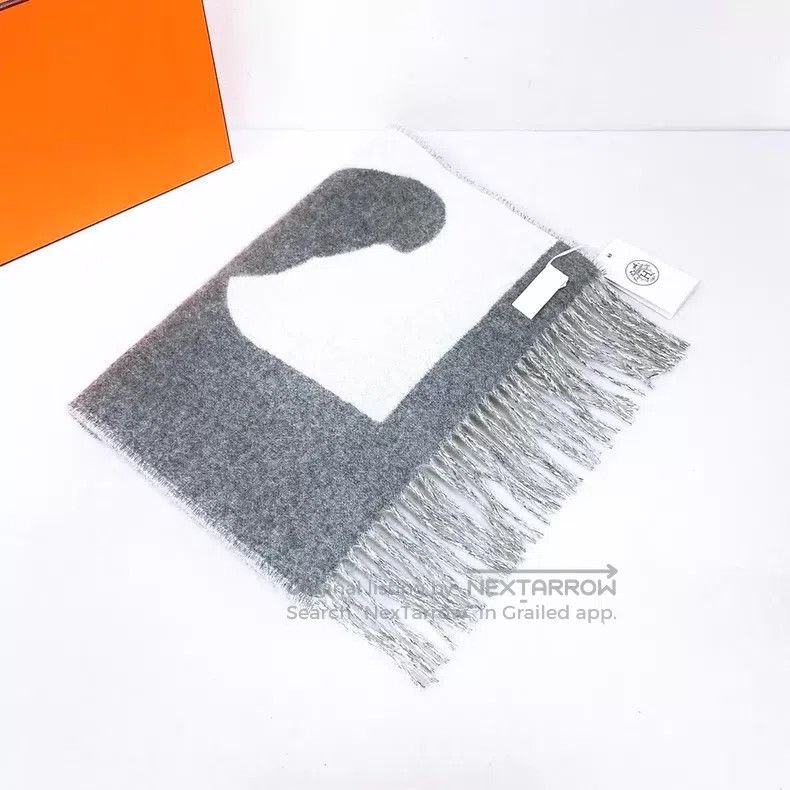 Hermes Hermes Horse Head Scarf Size ONE SIZE - 2 Thumbnail
