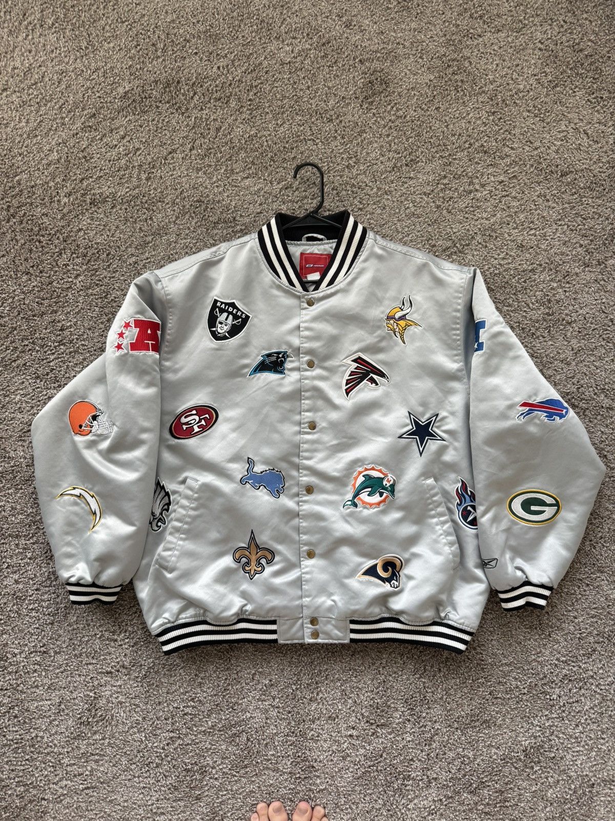 Reebok Vintage Reebok NFL All-Team Embroidered Satin Bomber Jacket Size US XXL / EU 58 / 5 - 2 Thumbnail