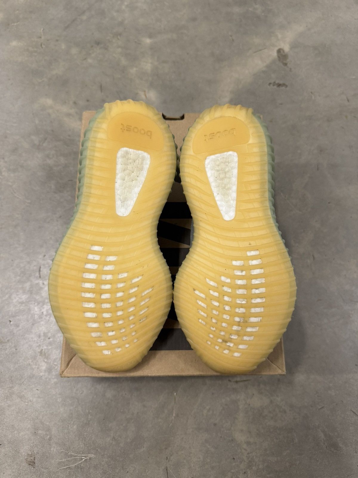 Adidas × Kanye West Adidas Yeezy 350 V2 Desert Sage Size 5.5 Size US 5.5 / EU 38 - 6 Thumbnail