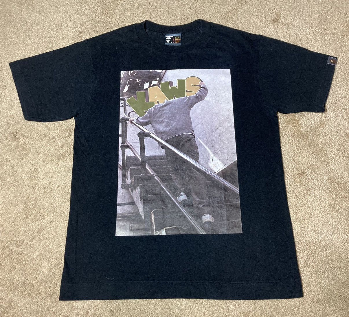 Bape × Kaws 2002 Bape Kaws Graffiti Ad Art Gallery AutoGraf Street 90s Size US S / EU 44-46 / 1 - 2 Thumbnail
