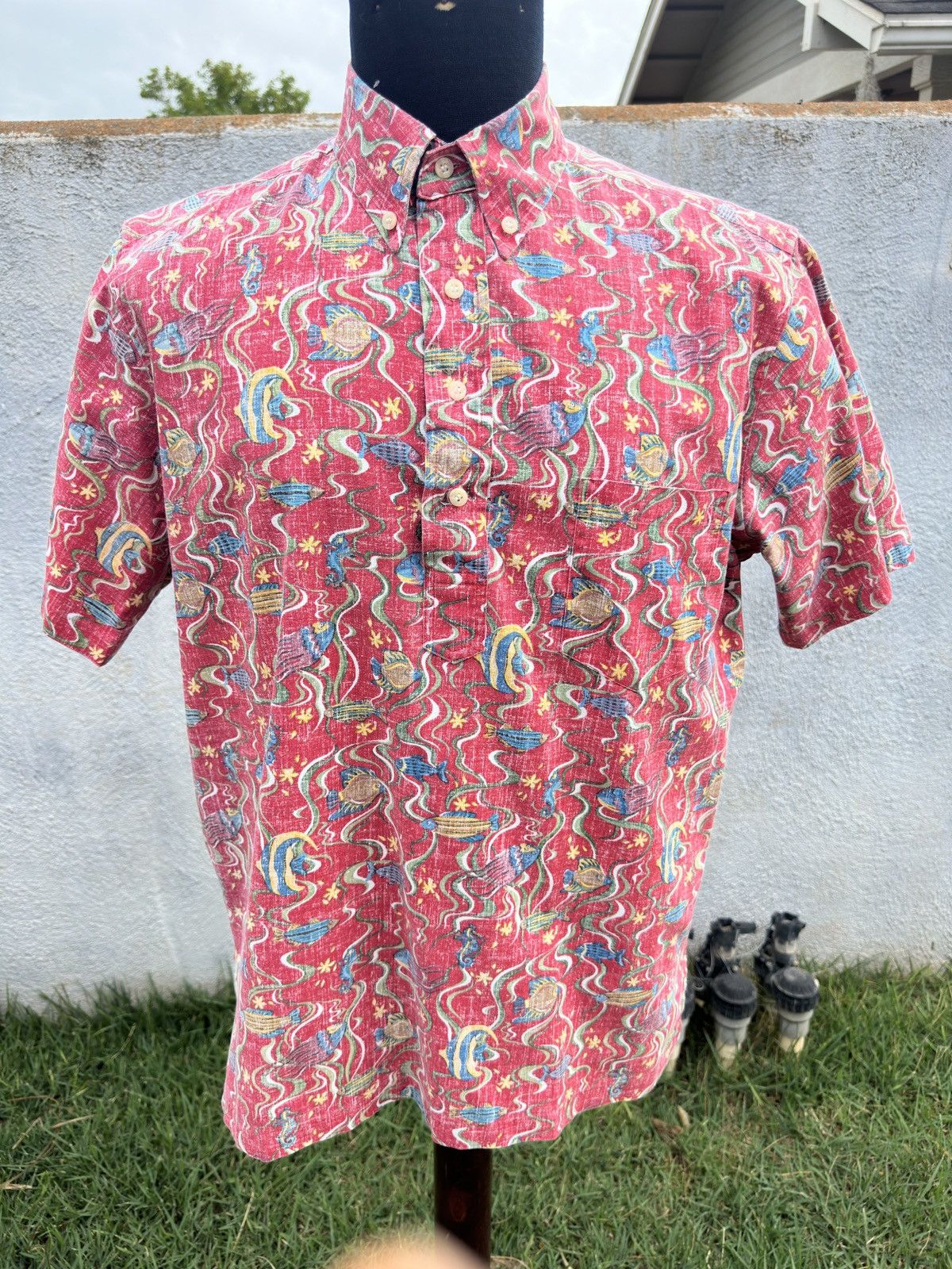 Reyn Spooner PreOwned Reyn Spooner Hawaiian Print Red Men's Medium Size US M / EU 48-50 / 2 - 1 Thumbnail