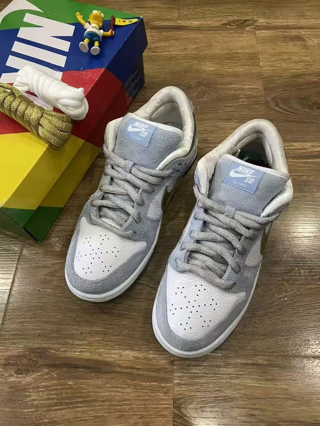 Nike Nike Dunk SB 'Frozen' 42.5 Original Box & Accs Size US 9.5 / EU 42-43 - 1 Thumbnail