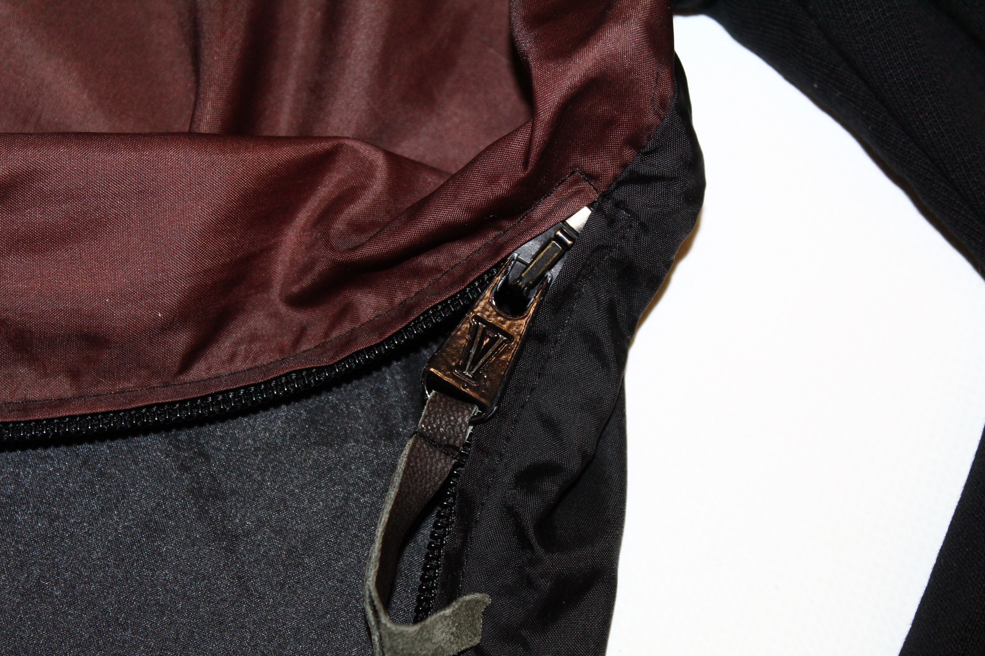 V AVE SHOE REPAIR 💥 V AVE S.R. Atelier Uniforms combinated windbreaker hoodie Size US XL / EU 56 / 4 - 7 Thumbnail