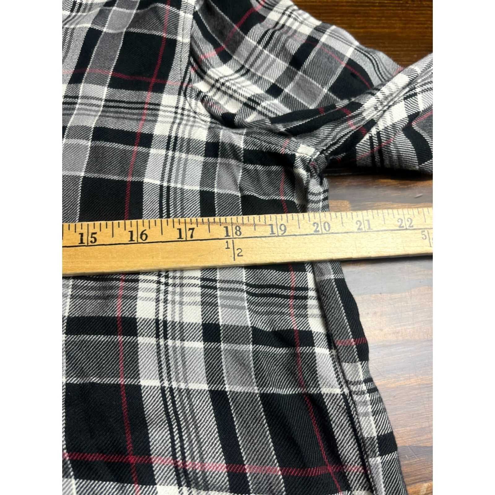 Chaps VINTAGE Chaps Shirt Womens S Black White Red Plaid Quarte Button NWT Size S / US 4 / IT 40 - 6 Thumbnail