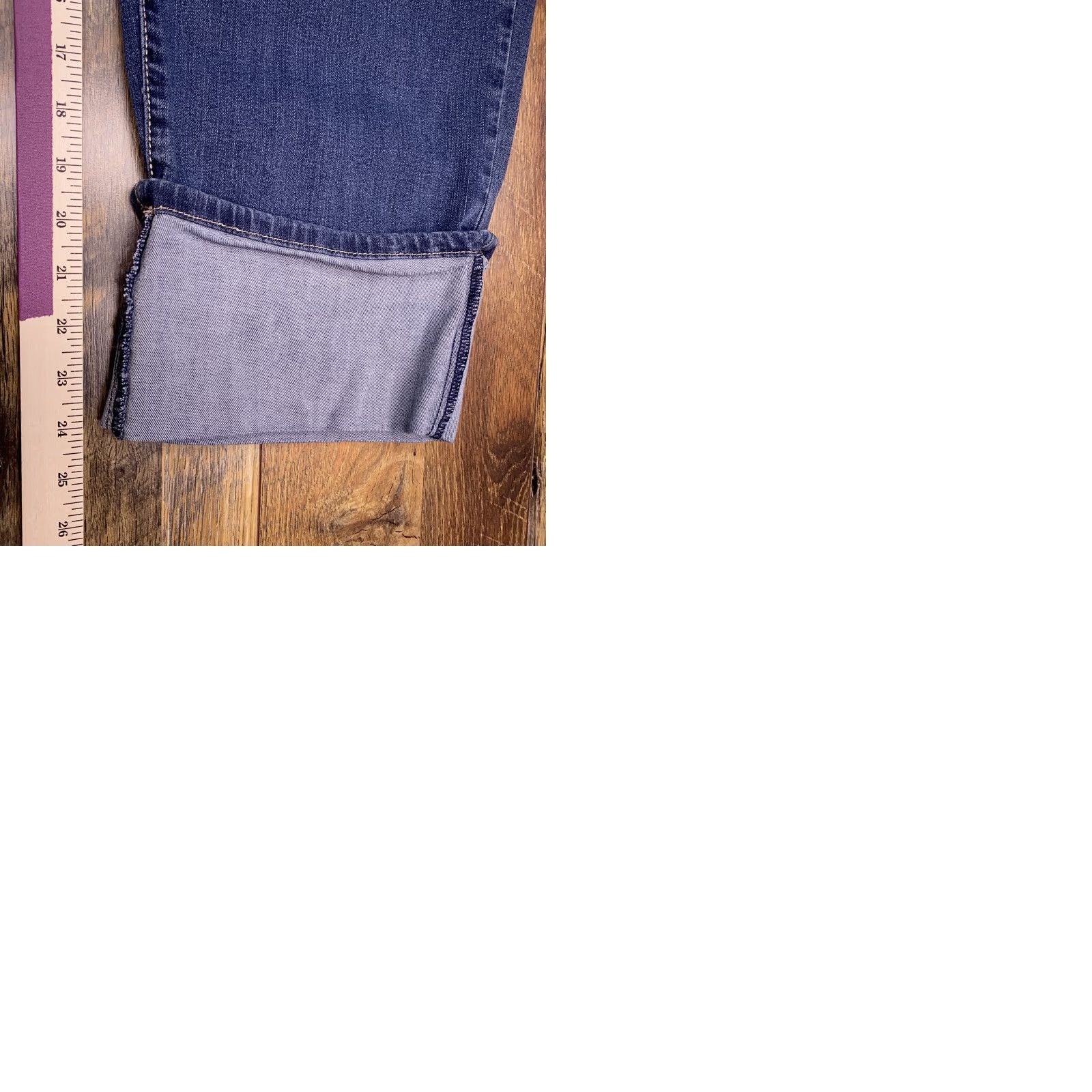 Vintage Earl Women's High Rise Blue Denim 24W Straight Fit Jeans User: Earl Women's High Rise Blue Denim 24W Straight Fit Jeans Size 42" / US 20 - 9 Thumbnail