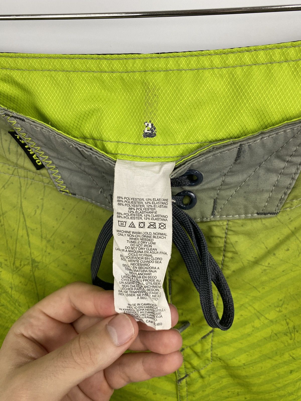 Oakley 🇺🇸 Vintage Oakley Surf Big logo Shorts Retro Rare Hype Y2K Size US 32 / EU 48 - 6 Thumbnail