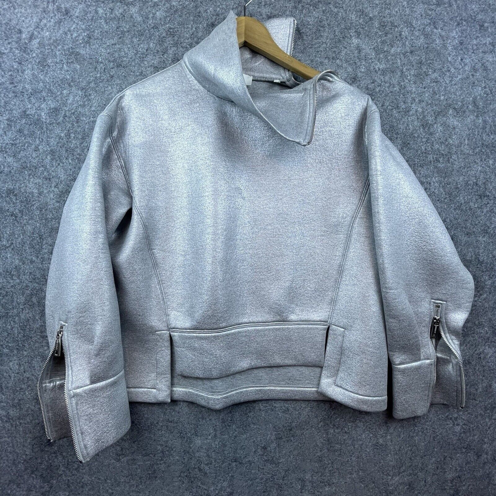 Sportmax Sportmax Sweatshirt Small Silver Cropped Futuristic Metallic Size S / US 4 / IT 40 - 1 Thumbnail