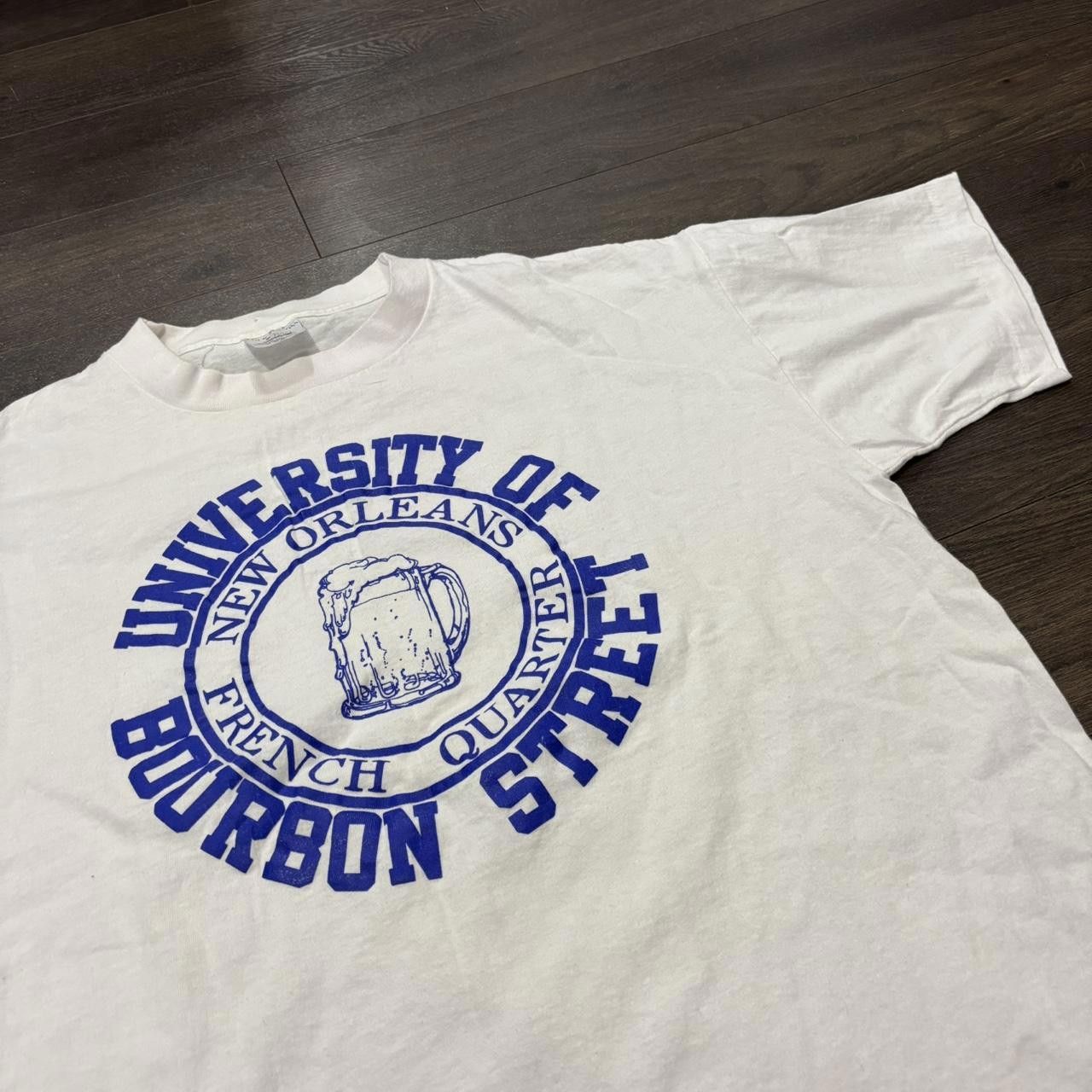 Designer Vintage university of bourbon street New Orleans t shirt L Size US L / EU 52-54 / 3 - 1 Thumbnail