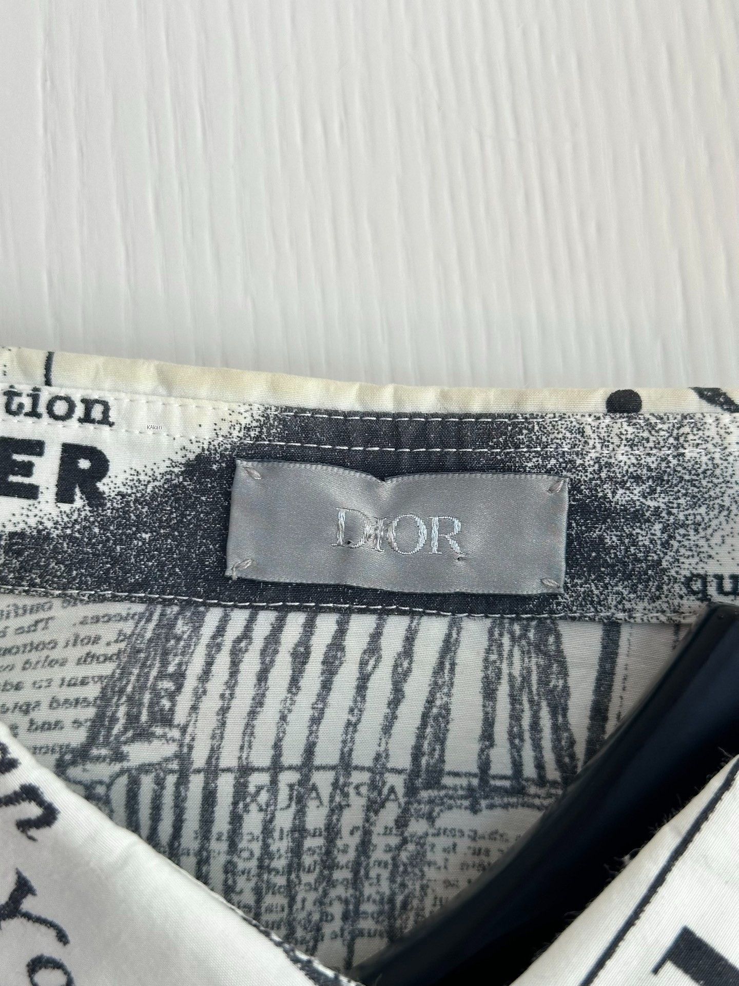 Dior Dior Deconstructed spaper Anti-War Logo Shirt Size US M / EU 48-50 / 2 - 3 Thumbnail
