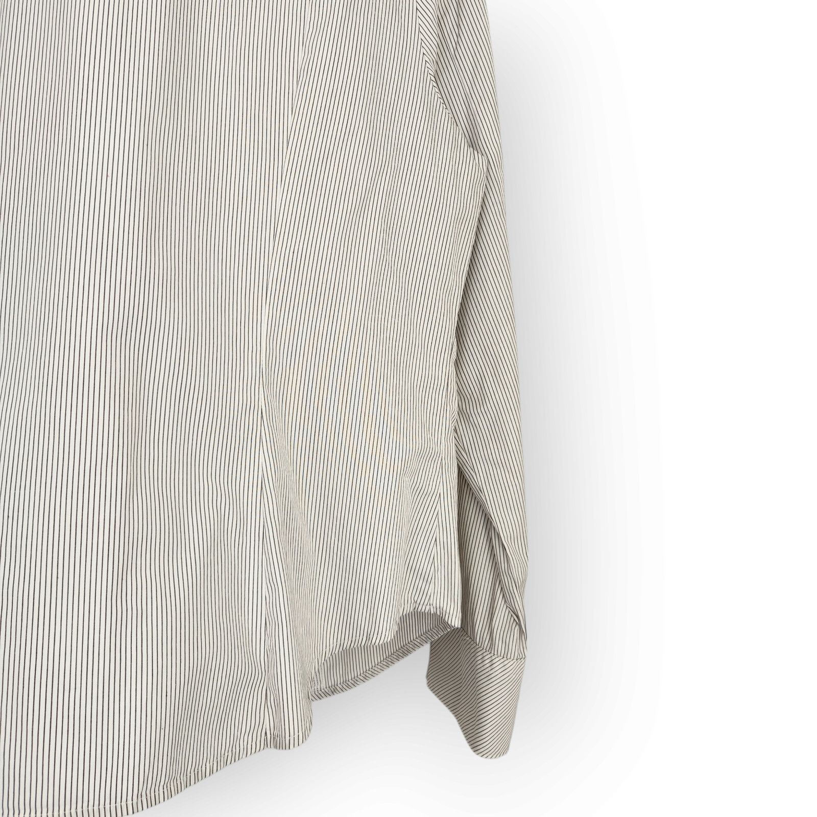 Vintage Vintage Talbots White Dark Gray PinstripeButton Down Shirt18 Size XL / US 12-14 / IT 48-50 - 7 Thumbnail