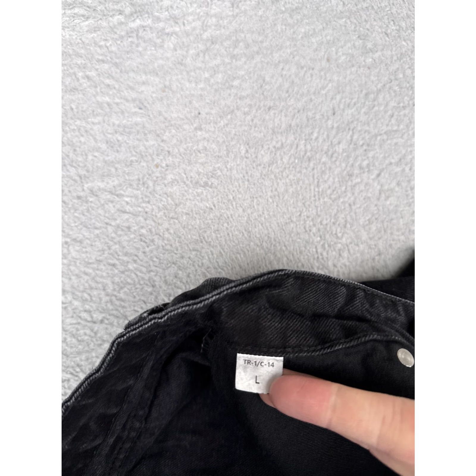 Denime Black Jeans Womens 28x32 Relaxed Wide Straight Leg Raw Hem Distressed Denim Size 28" / US 6 / IT 42 - 6 Thumbnail
