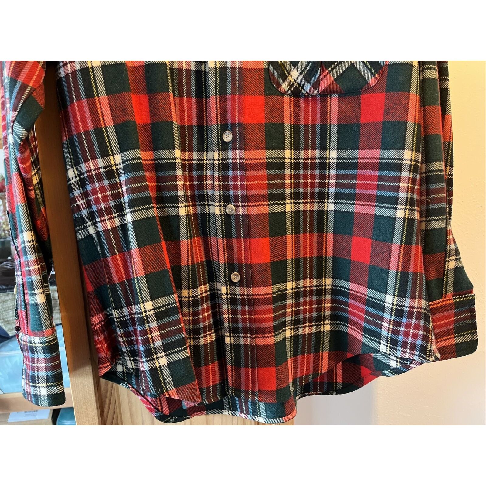 Pendleton Pendleton Lobo VTG Mens M red plaid long sleeve wool flannel Size US M / EU 48-50 / 2 - 12 Thumbnail
