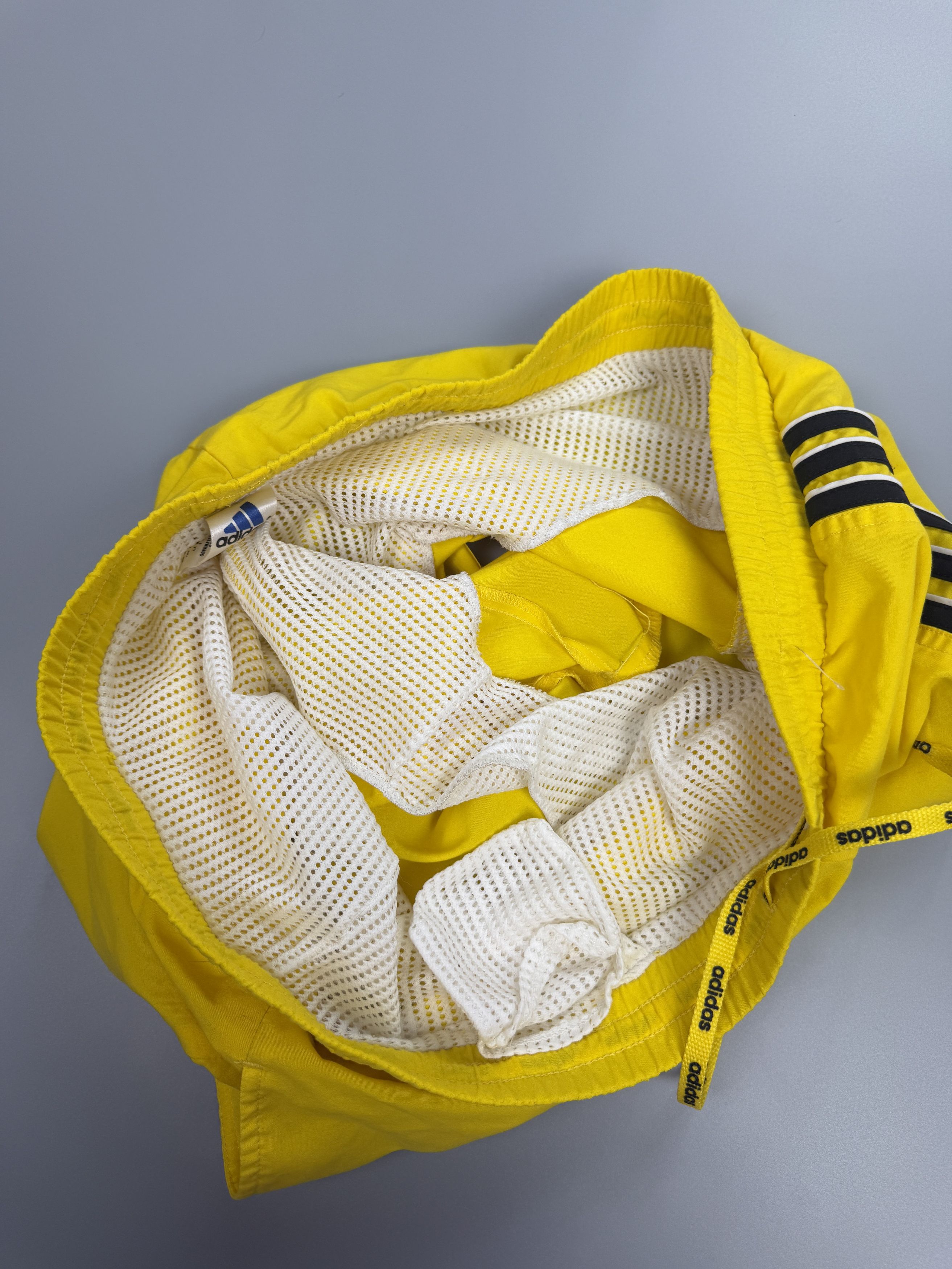 Adidas adidas shorts size M yellow Size US 32 / EU 48 - 5 Thumbnail