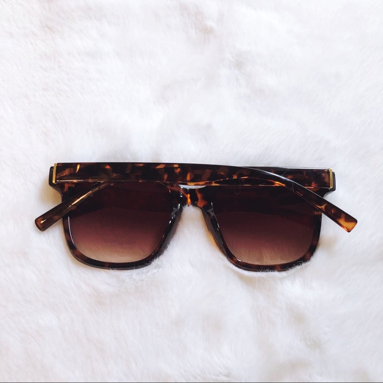 Other Cora Tortoise Brown Classic Square Sunglasses Size ONE SIZE - 9 Thumbnail